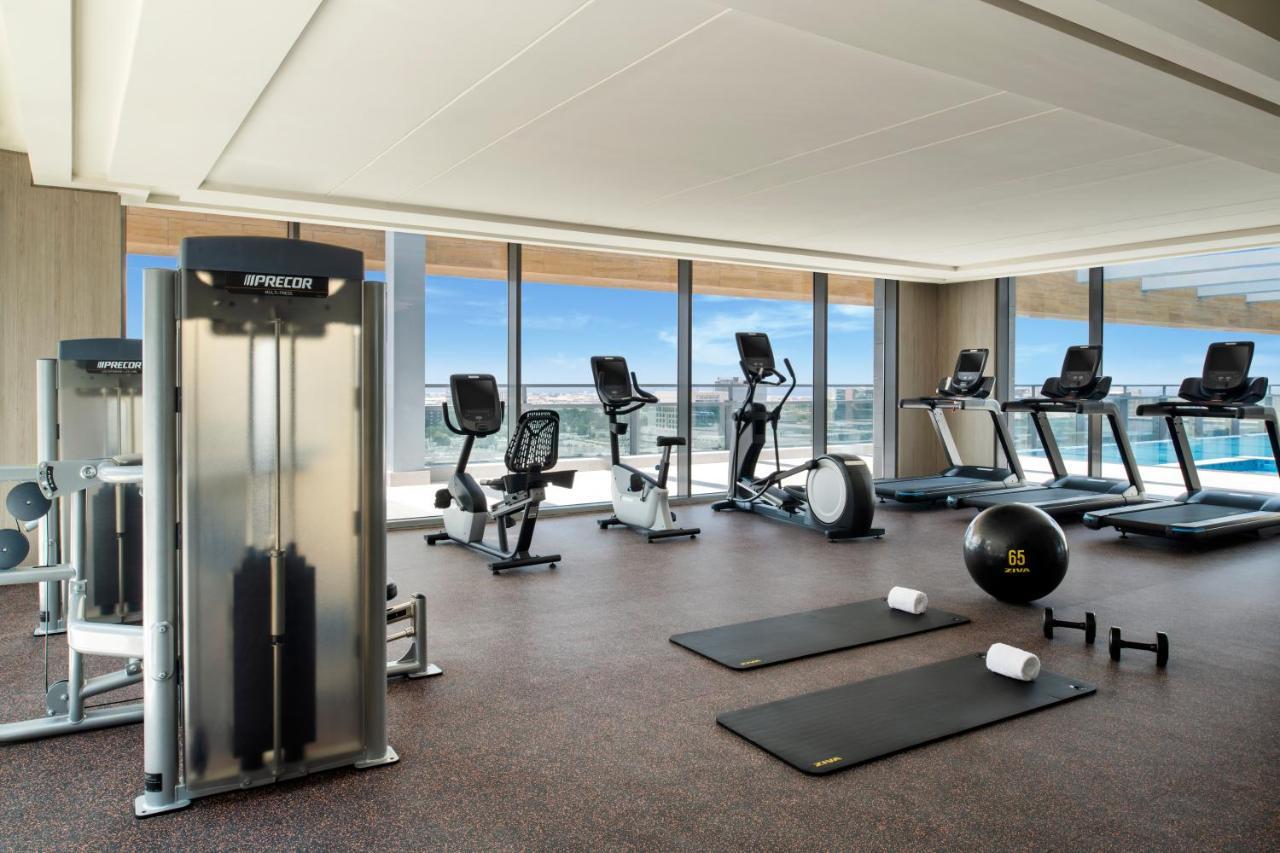 Swissotel Living Yidda Exterior foto The gym at the hotel